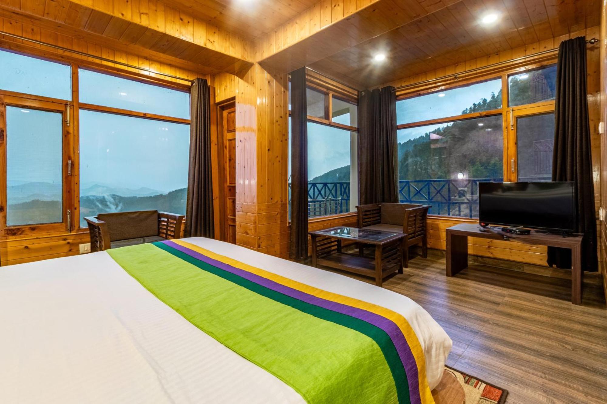 Treebo Snow View Resort Kufri With Mountain View Shimla Eksteriør billede